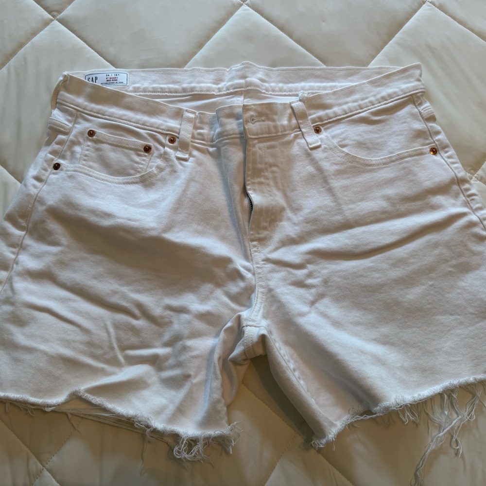 GAP White Jean Shorts with Frayed Hem